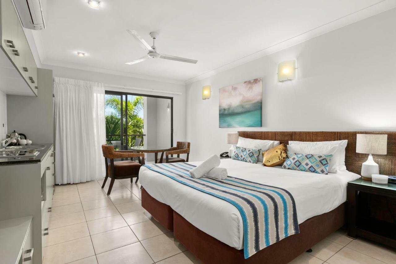 Blue Lagoon Resort Trinity Beach Exteriör bild